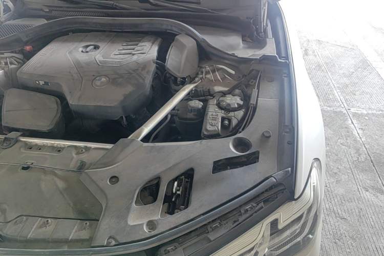 Used BMW 5 Series 2023 530Li Leading Edition Luxury Package Engine Bay Left