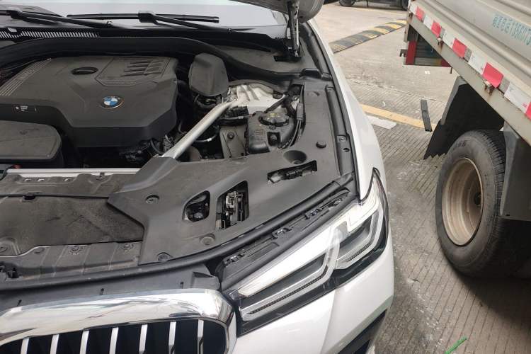 Used BMW 5 Series 2023 530Li Leading Model M Sport Package Engine Bay Left