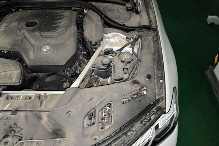 Used BMW 5 Series 2023 530Li Leading Model M Sport Package Engine Bay Left