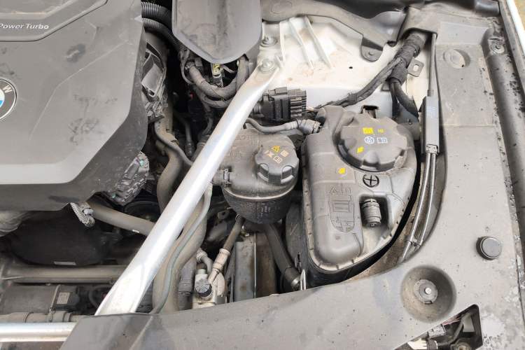 Used BMW 5 Series 2023 530Li Leading Model M Sport Package Engine Bay Left