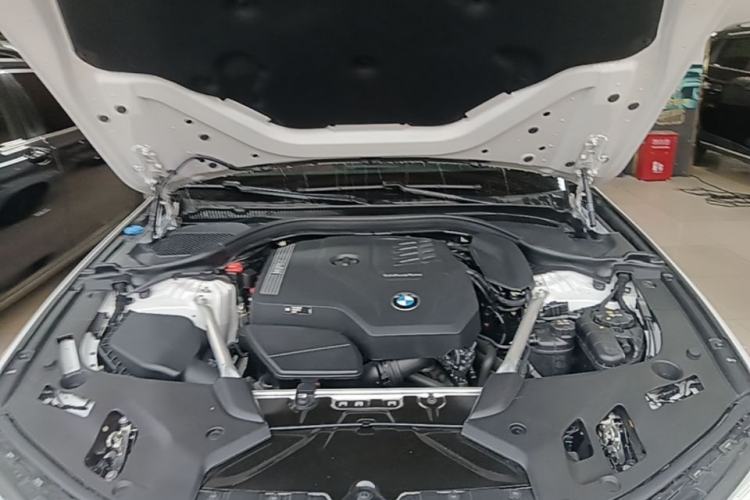 Used BMW 5 Series 2023 530Li Leading Model M Sport Package Engine Bay