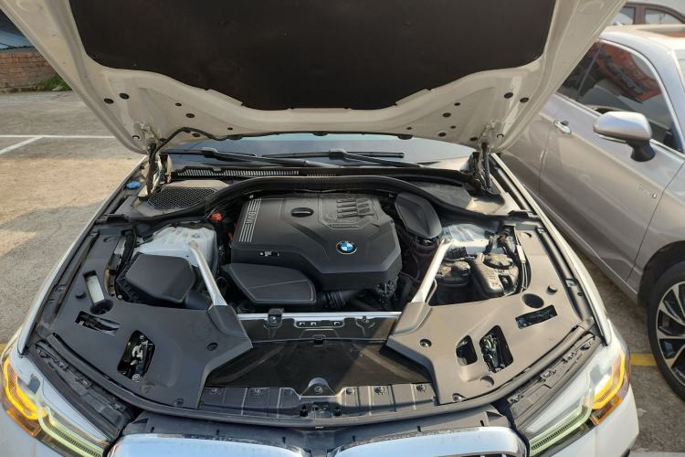 Used BMW 5 Series 2023 Restyled 530Li Leading Edition M Sport Package Engine Bay