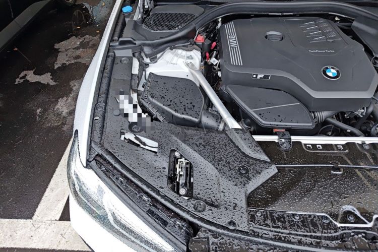 Used BMW 5 Series 2023 530Li Leading Model M Sport Package Engine Bay Right