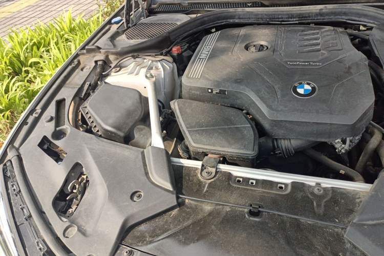 Used BMW 5 Series 2023 530Li Leading Model M Sport Package Engine Bay Right