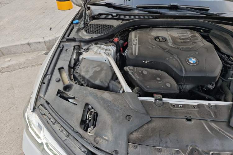Used BMW 5 Series 2023 530Li Leading Model M Sport Package Engine Bay Right
