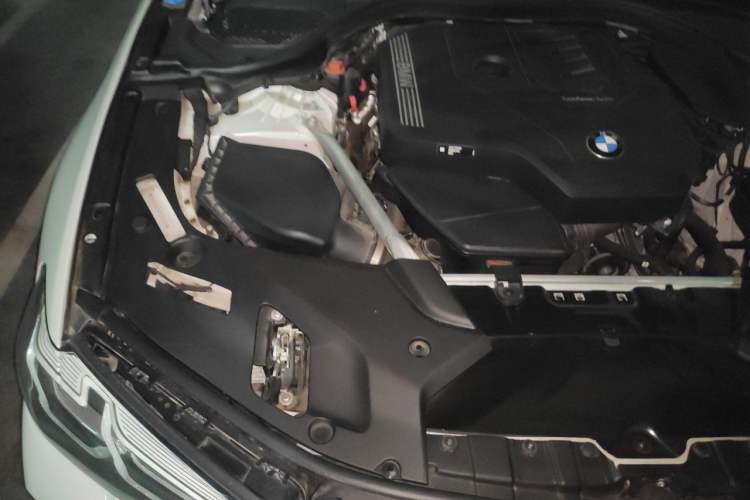 Used BMW 5 Series 2023 530Li Leading Model M Sport Package Engine Bay Right