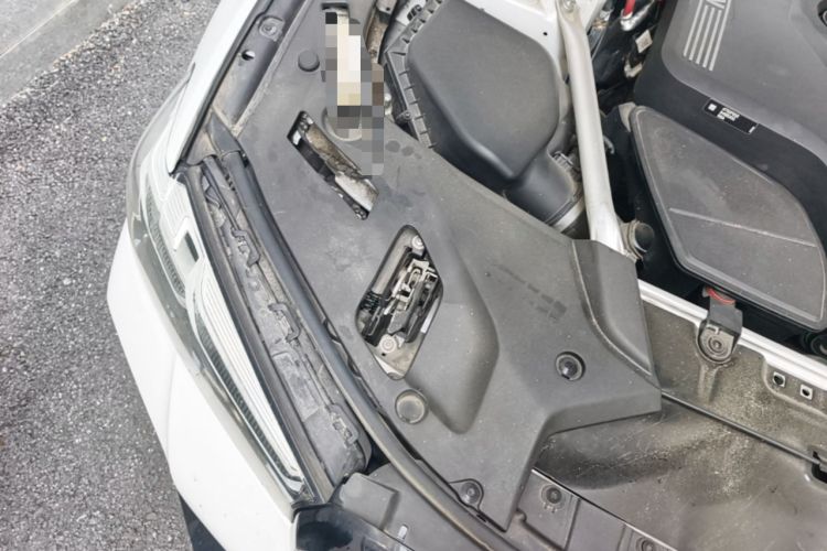 Used BMW 5 Series 2023 530Li Leading Model M Sport Package Engine Bay Right