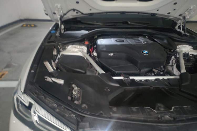 Used BMW 5 Series 2023 530Li Leading Model M Sport Package Engine Bay Right