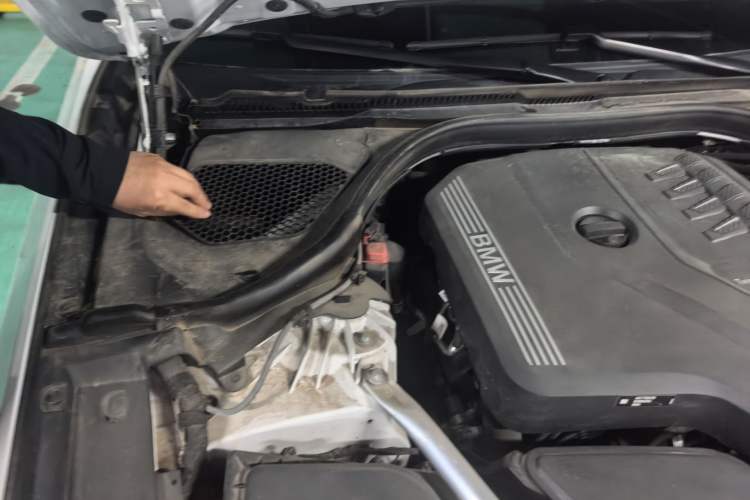 Used BMW 5 Series 2023 530Li xDrive M Sport Package Engine Bay Right
