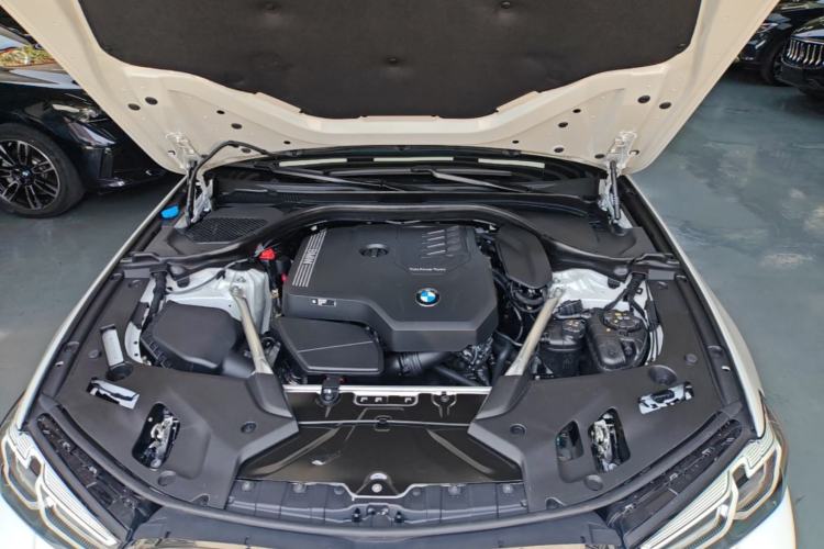Used BMW 5 Series 2023 530Li Leading Model M Sport Package Engine Bay