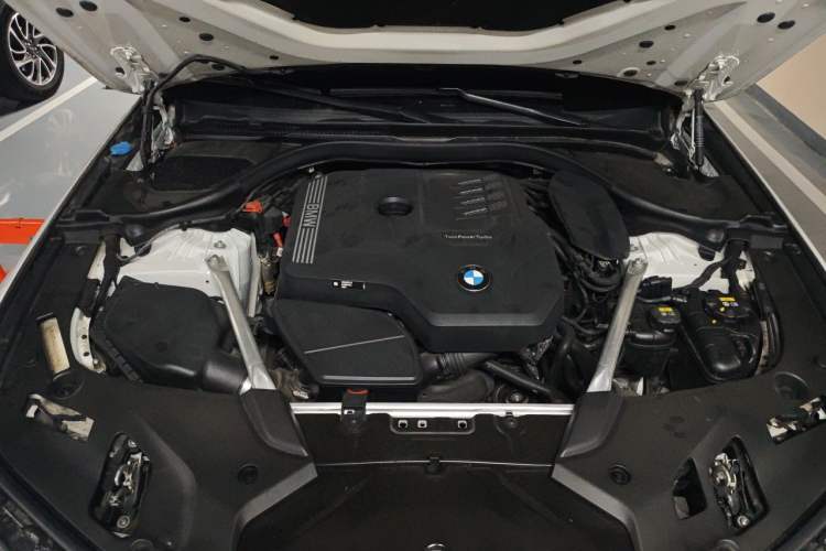 Used BMW 5 Series 2023 530Li Luxury Edition M Sport Package Engine Bay