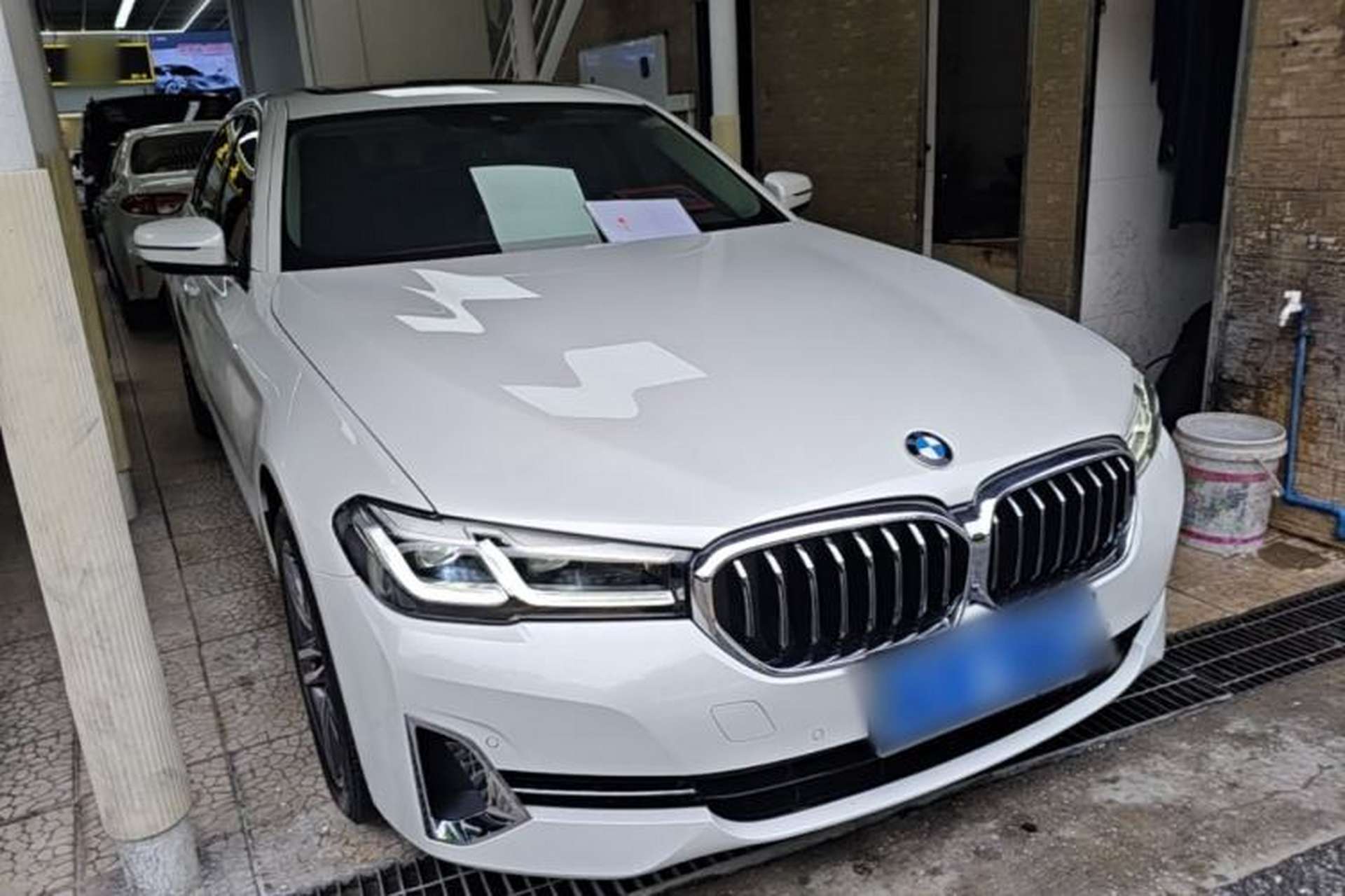 Used BMW 5 Series 2023 530Li Leading Edition Luxury Package Exterior 1