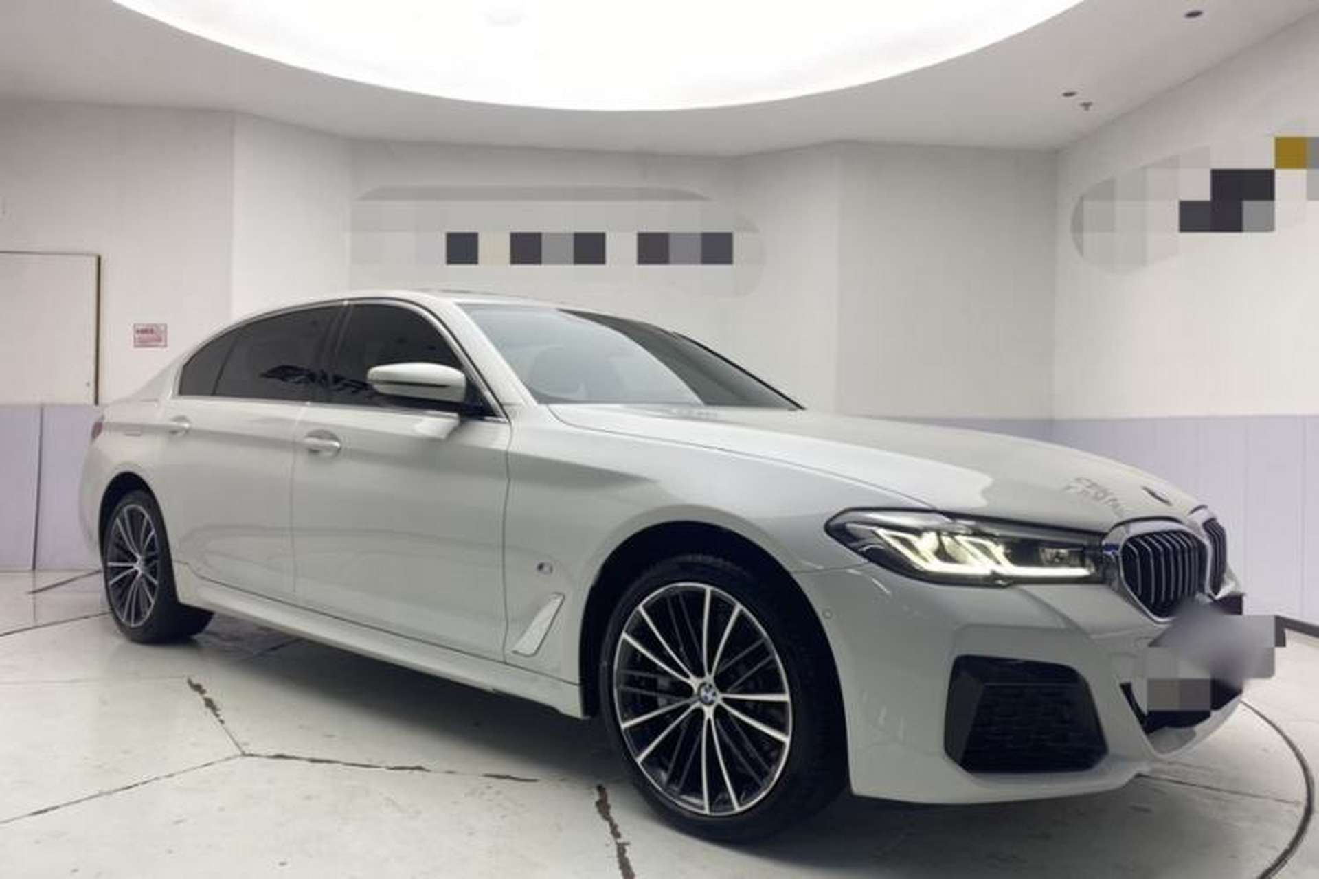 Used BMW 5 Series 2023 530Li Leading Model M Sport Package Exterior 1