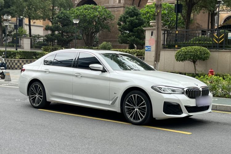 Used BMW 5 Series 2023 530Li Leading Model M Sport Package Exterior 2