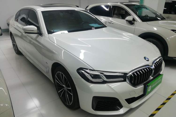 Used BMW 5 Series 2023 530Li Leading Model M Sport Package Exterior 2