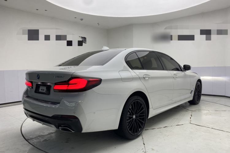 Used BMW 5 Series 2023 530Li Leading Model M Sport Package Exterior 3