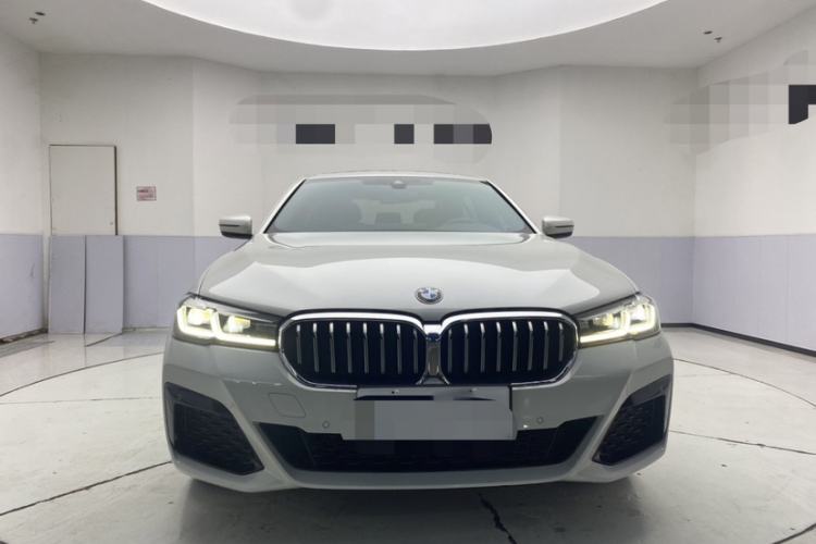 Used BMW 5 Series 2023 530Li Leading Model M Sport Package Exterior 3