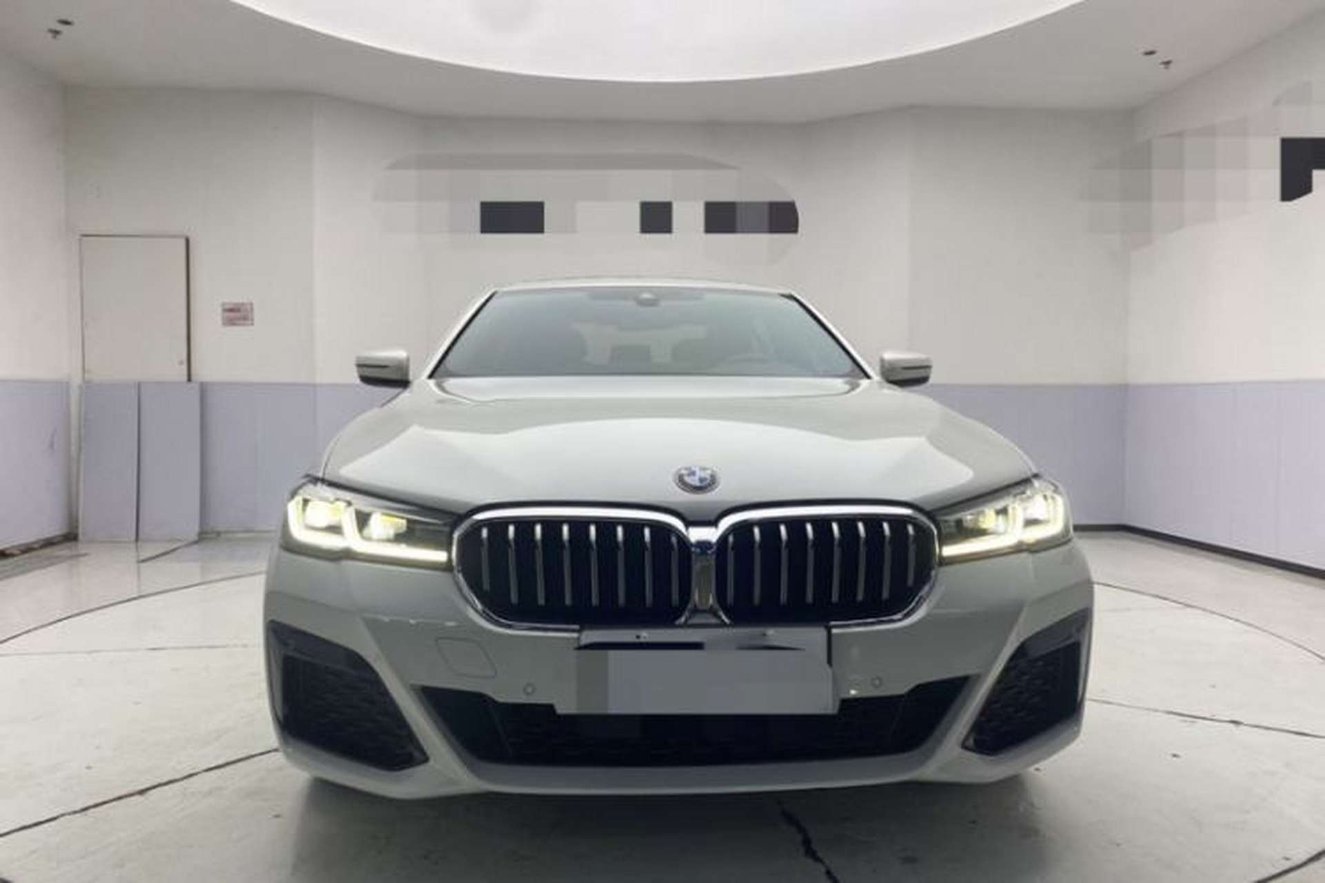 Used BMW 5 Series 2023 530Li Leading Model M Sport Package Exterior 3