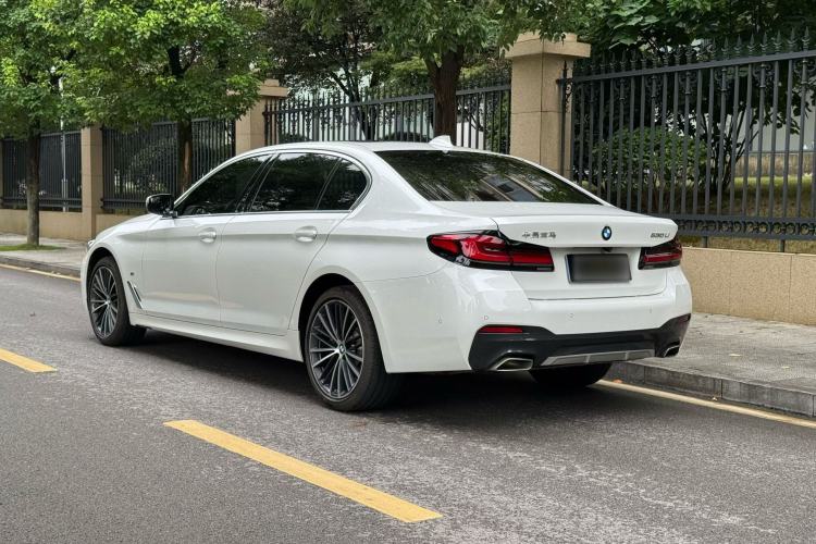 Used BMW 5 Series 2023 530Li Leading Model M Sport Package Exterior 3