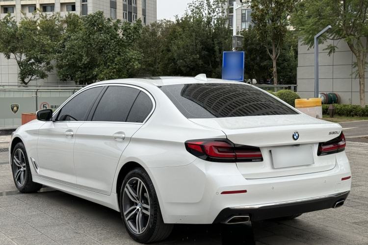 Used BMW 5 Series 2023 530Li Leading Edition Luxury Package Exterior 4