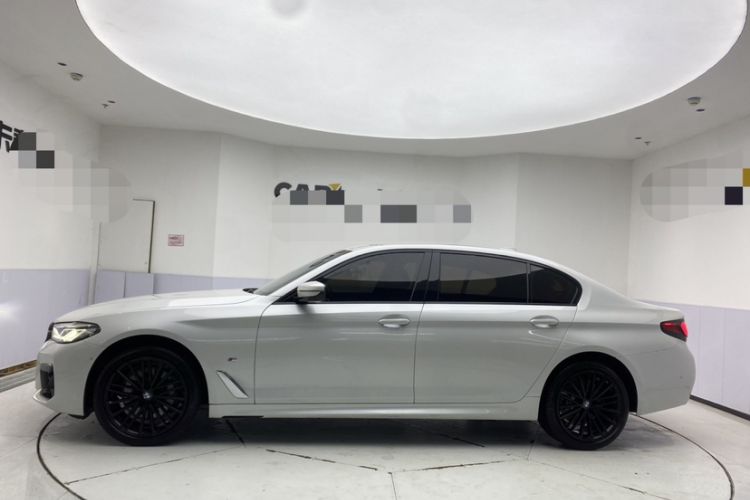 Used BMW 5 Series 2023 530Li Leading Model M Sport Package Exterior 4
