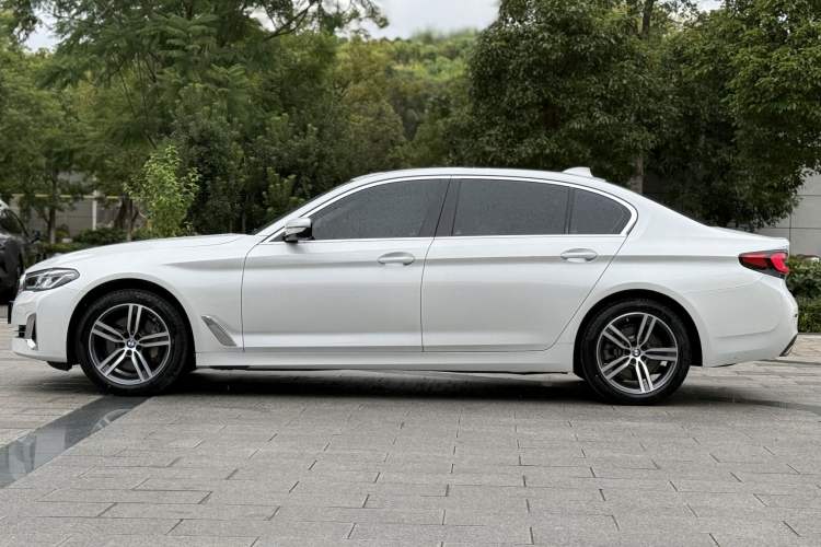 Used BMW 5 Series 2023 530Li Leading Edition Luxury Package Exterior 5