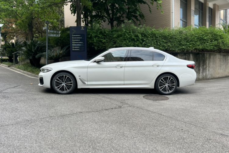 Used BMW 5 Series 2023 530Li Leading Model M Sport Package Exterior 5