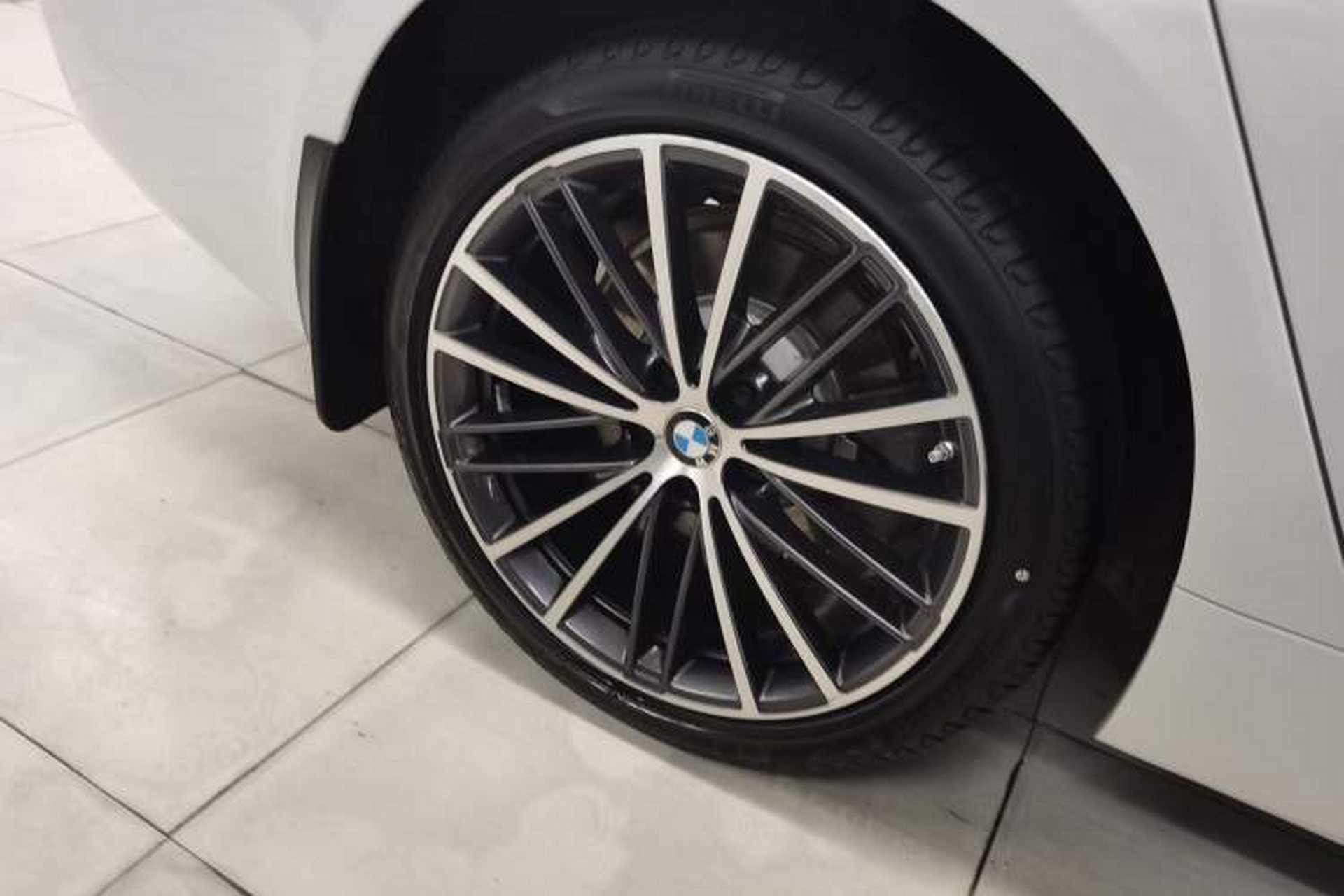 Used BMW 5 Series 2023 530Li Leading Model M Sport Package Exterior 5