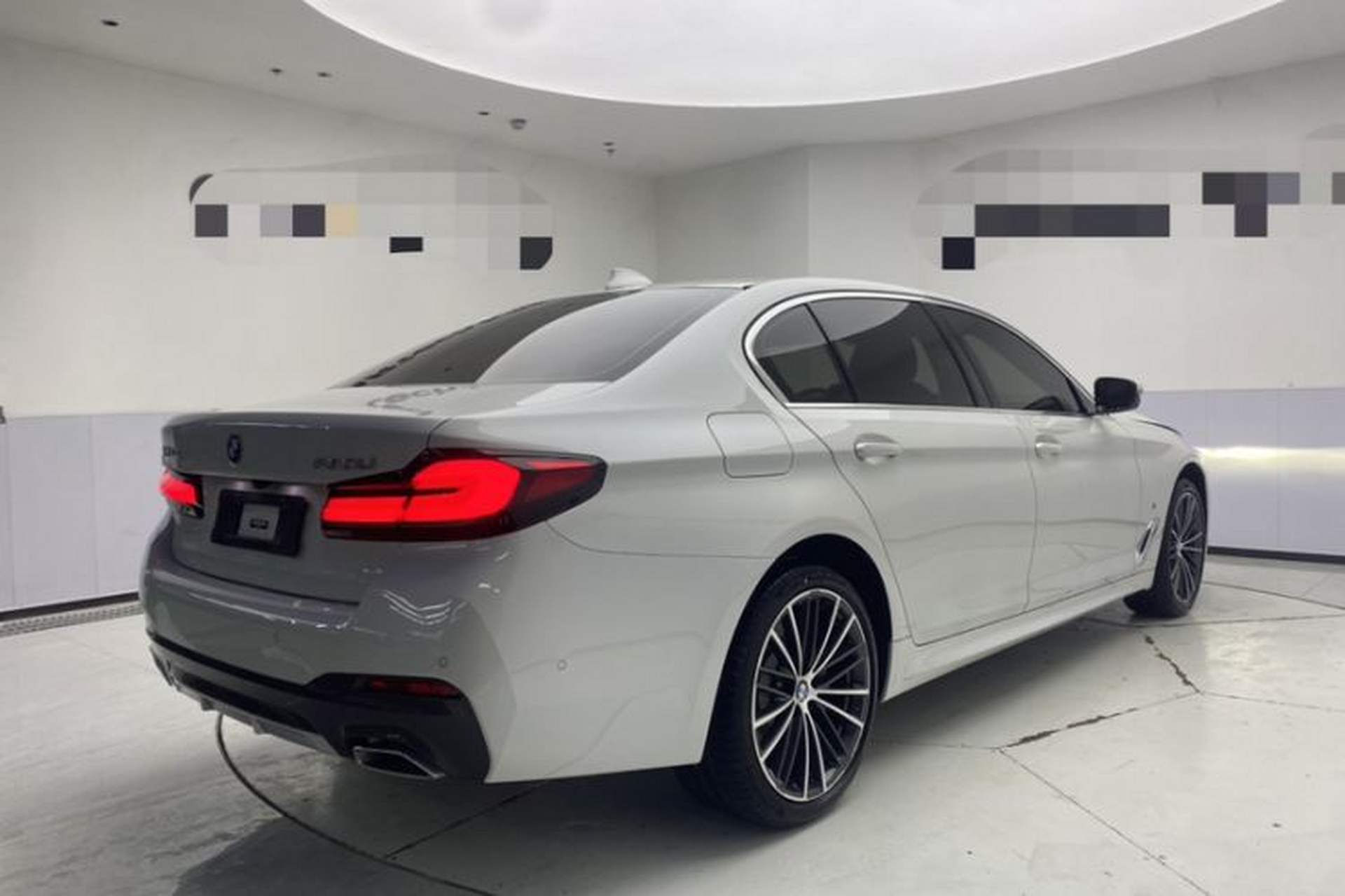 Used BMW 5 Series 2023 530Li Leading Model M Sport Package Exterior 5