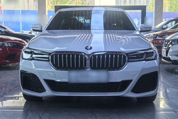 Used BMW 5 Series 2023 Restyled 530Li Leading Edition M Sport Package Exterior 6