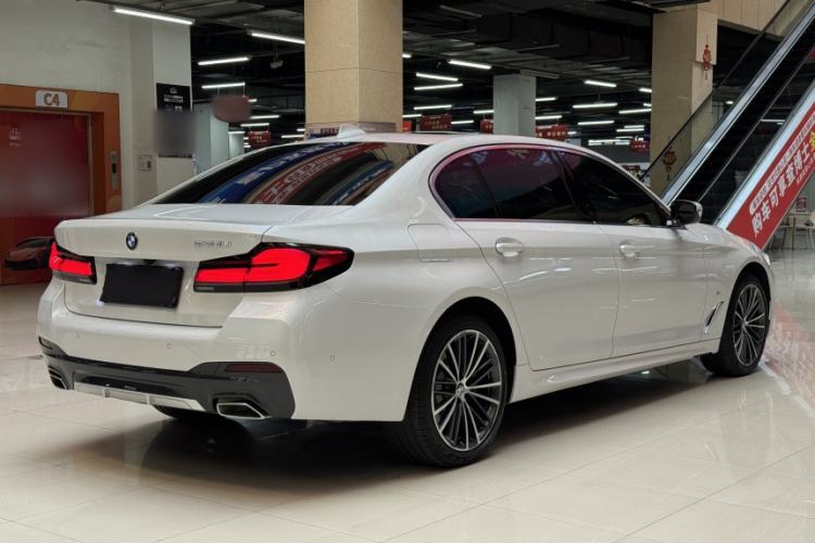 Used BMW 5 Series 2023 530Li Leading Model M Sport Package Exterior 7