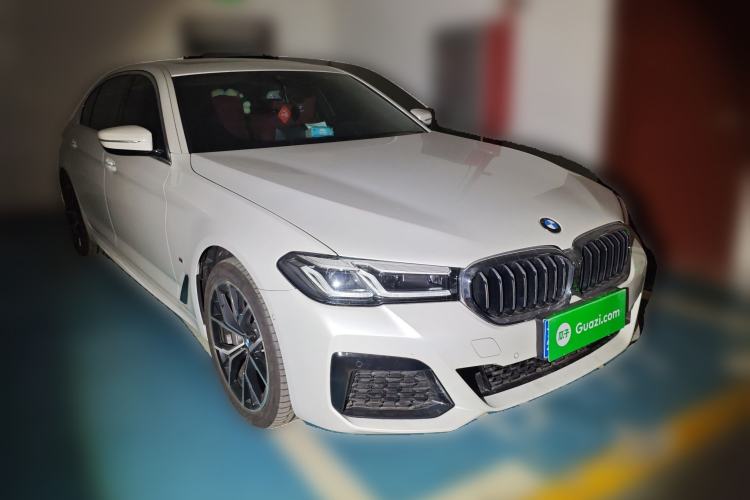 Used BMW 5 Series 2023 530Li Luxury Edition M Sport Package Front Right 45 Deg
