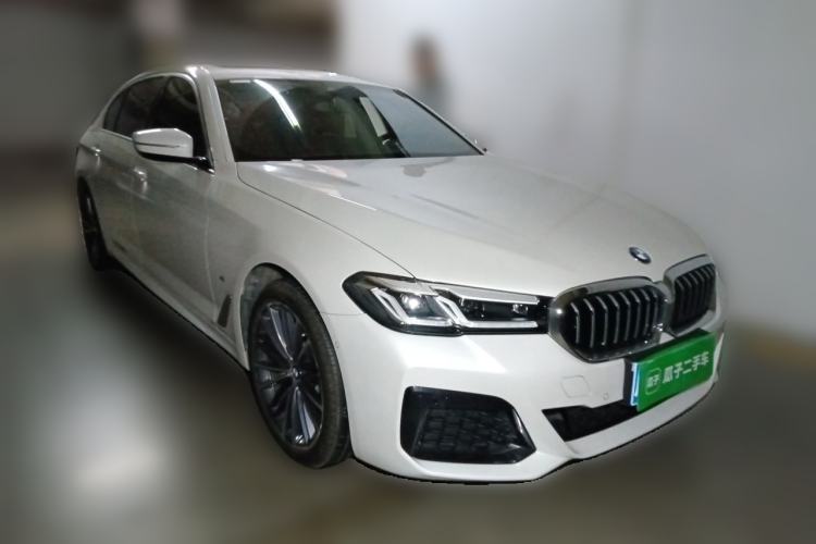 Used BMW 5 Series 2023 530Li Leading Model M Sport Package Front Right 45 Deg