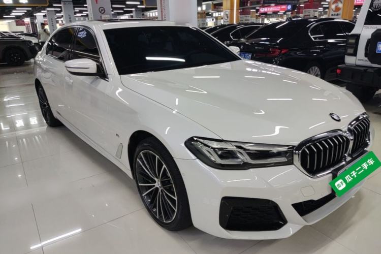 Used BMW 5 Series 2023 530Li Leading Model M Sport Package Front Right 45 Deg