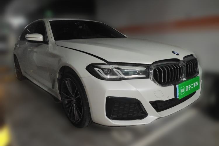 Used BMW 5 Series 2023 530Li Leading Model M Sport Package Front Right 45 Deg