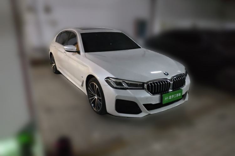 Used BMW 5 Series 2023 530Li Leading Model M Sport Package Front Right 45 Deg