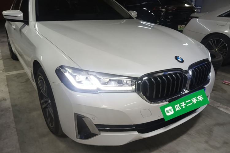 Used BMW 5 Series 2023 530Li Leading Edition Luxury Package Front Right 45 Deg