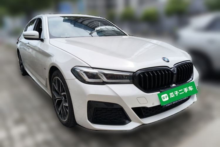 Used BMW 5 Series 2023 530Li Luxury Edition M Sport Package Front Right 45 Deg