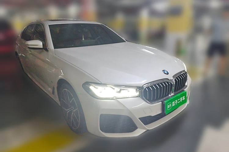 Used BMW 5 Series 2023 530Li Luxury Edition M Sport Package Front Right 45 Deg