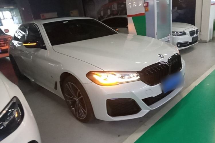 Used BMW 5 Series 2023 530Li Leading Model M Sport Package Front Right 45 Deg