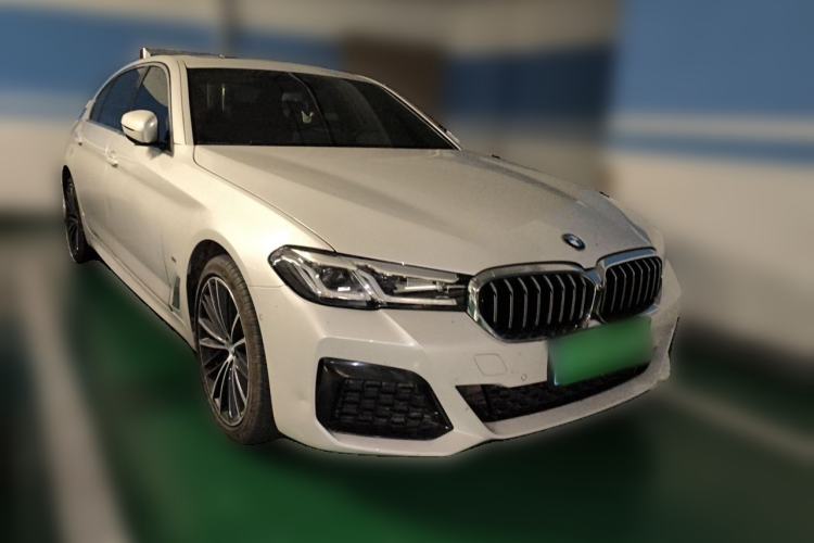 Used BMW 5 Series 2023 530Li Leading Model M Sport Package Front Right 45 Deg