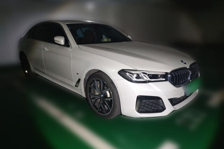 Used BMW 5 Series 2023 530Li Luxury Edition M Sport Package Front Right 45 Deg