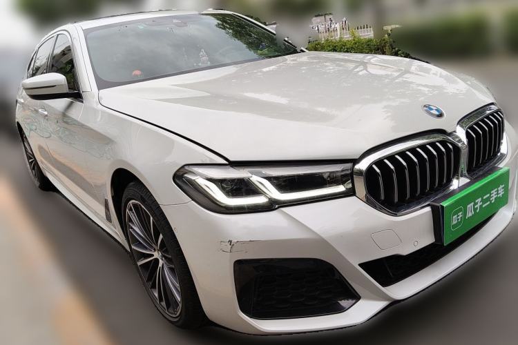 Used BMW 5 Series 2023 530Li Leading Model M Sport Package Front Right 45 Deg