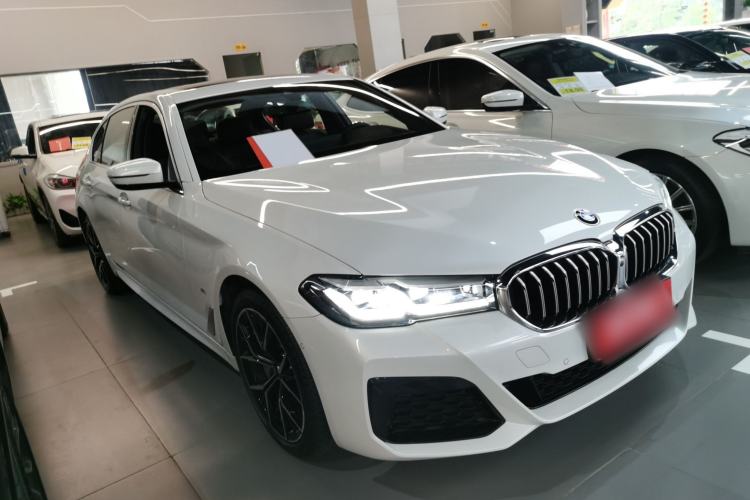 Used BMW 5 Series 2023 530Li Luxury Edition M Sport Package Front Right 45 Deg