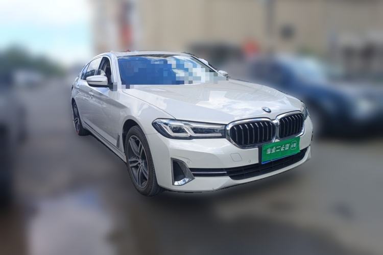 Used BMW 5 Series 2023 530Li Leading Edition Luxury Package Front Right 45 Deg