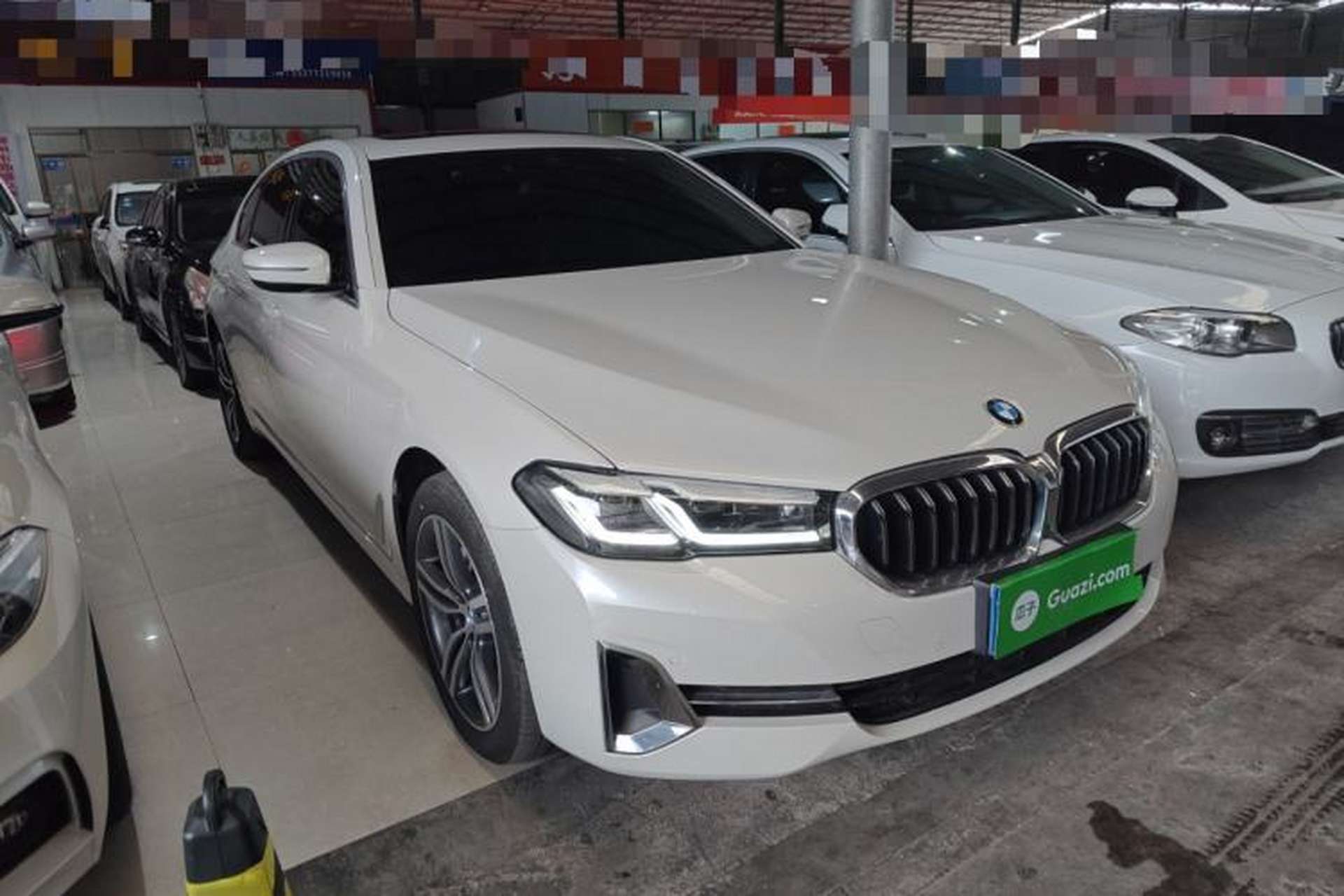 Used BMW 5 Series 2023 530Li Leading Edition Luxury Package Front Right 45 Deg