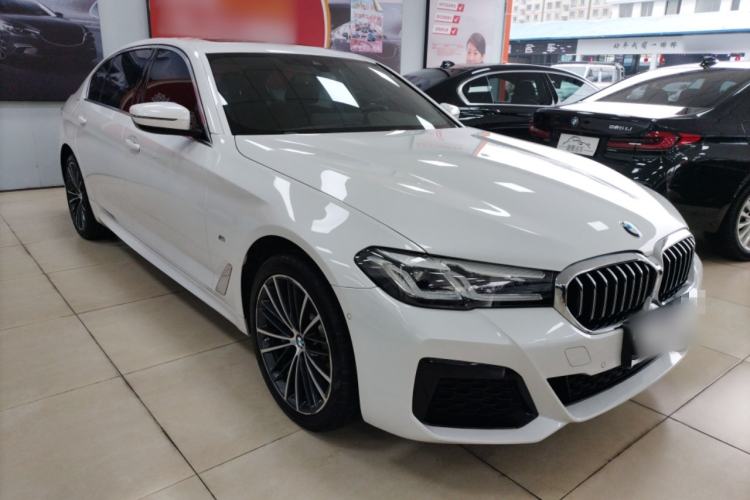 Used BMW 5 Series 2023 530Li Leading Model M Sport Package Front Right 45 Deg
