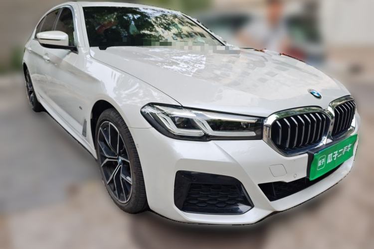 Used BMW 5 Series 2023 530Li Luxury Edition M Sport Package Front Right 45 Deg