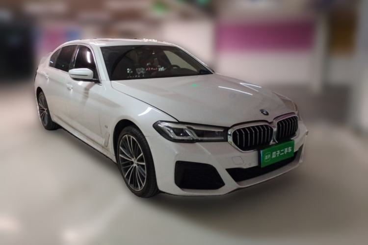 Used BMW 5 Series 2023 530Li Leading Model M Sport Package Front Right 45 Deg