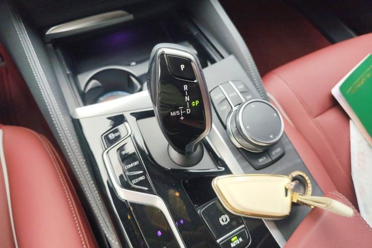 Used BMW 5 Series 2023 530Li Leading Model M Sport Package Gear Lever